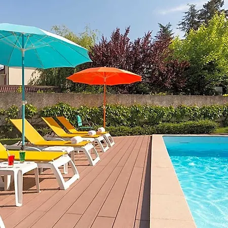 Les Marronniers Hotel 2*