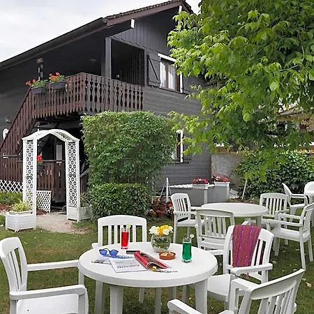 Les Marronniers Hotel 2*