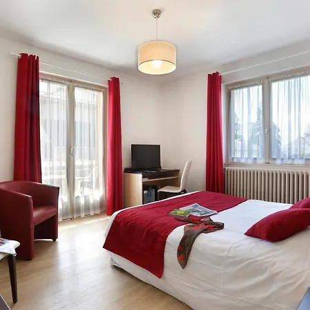 Les Marronniers Hotel 2*