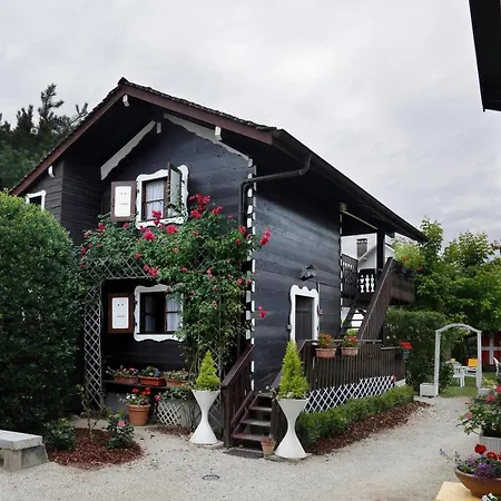 Les Marronniers Hotel