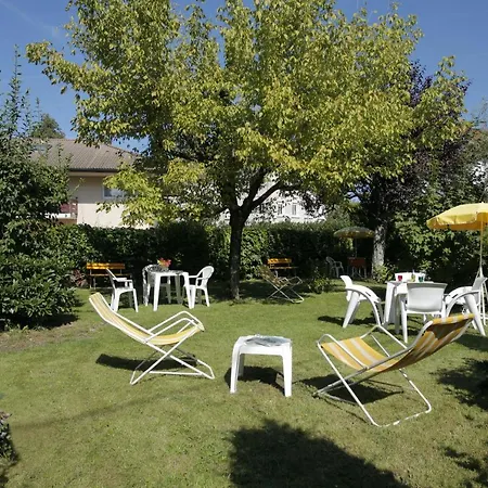 Les Marronniers